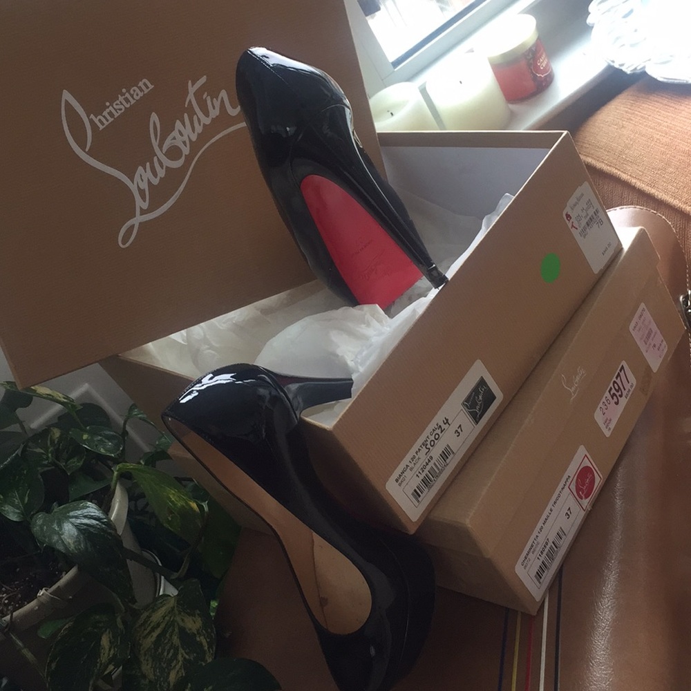 Authentic Christian Louboutin shoes - Picture 2 of 7